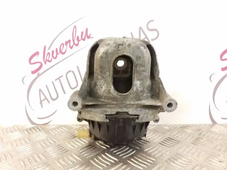 Audi A4 S4 B9 (2015 - 2019) 4M0199371 Опора двигателя — фото 4