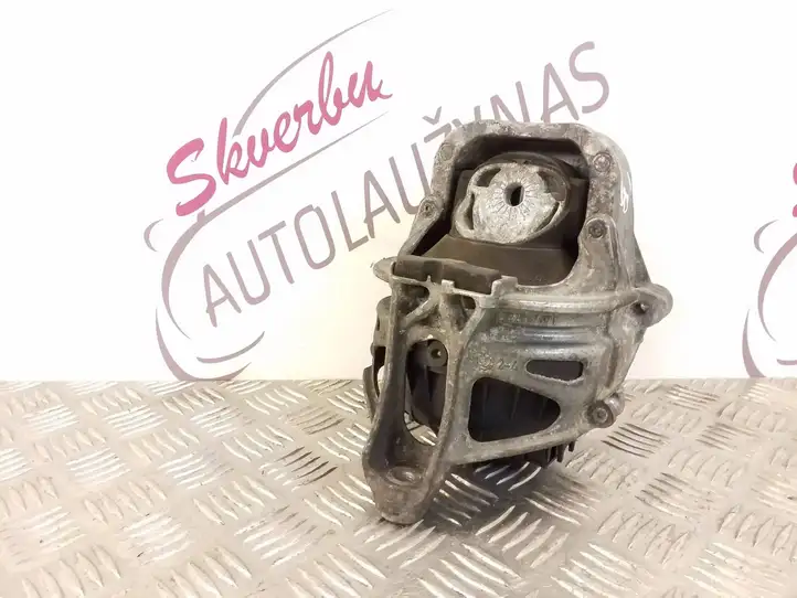 Audi A4 S4 B9 (2015 - 2019) 4M0199372 Опора двигателя — фото 4