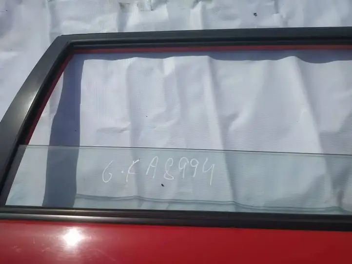 Toyota Corolla E120 E130 (2000 - 2004) Стекло задней двери — фото 1
