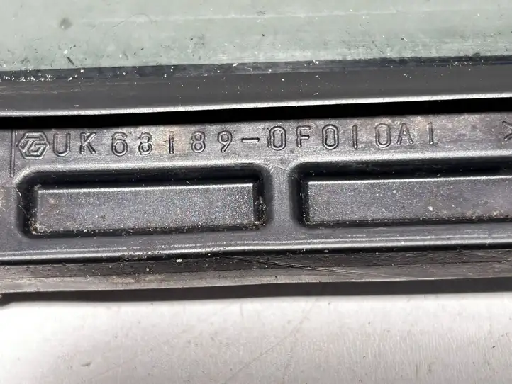 Toyota Verso (2012 - 2015) 681890F010 Форточка двери — фото 4