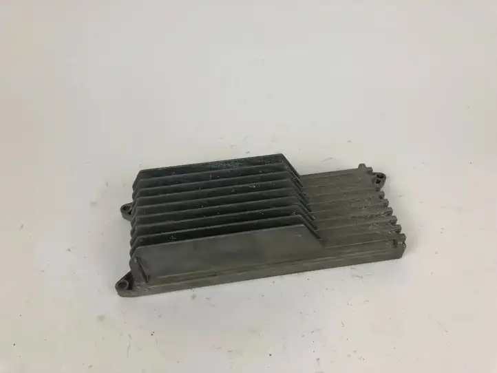 Audi A4 S4 B8 8K (2011 - 2015) 8R1035223A Усилитель звука — фото 3