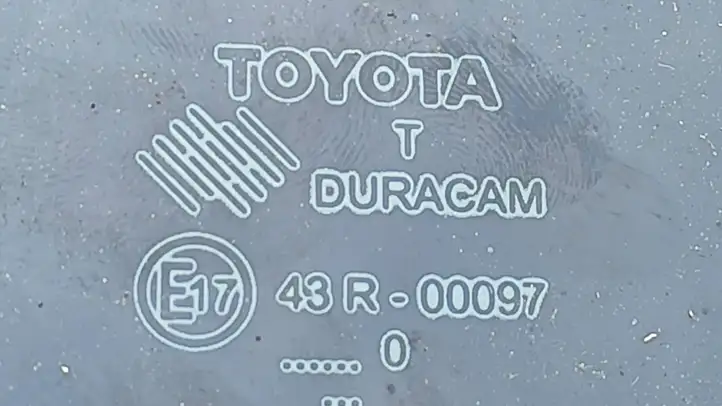 Toyota Verso (2009 - 2012) E1743R00097 Форточка двери — фото 2