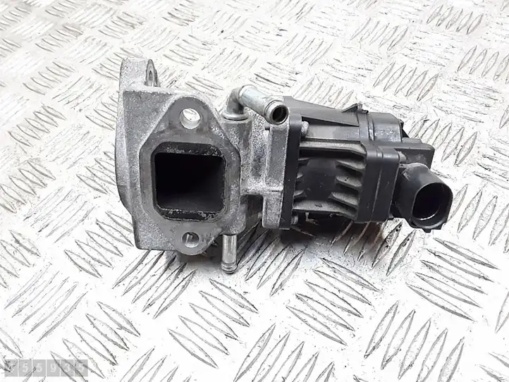 Mazda 6 (2012 - 2015) sh01k5t70874 Охладитель клапана EGR — фото 2