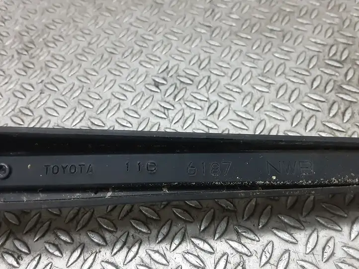 Toyota Echo (2000 - 2003) 11C6187 Дворники лобового стекла — фото 2
