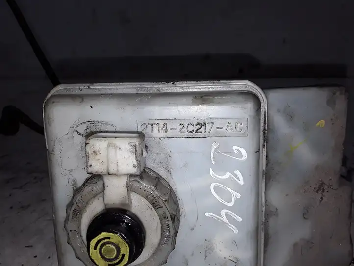 Ford Connect (2008 - 2018) 2T142C217AC Бачок тормозной жидкости — фото 3