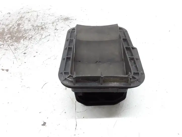 Toyota RAV 4 (XA30) (2006 - 2016) 6290342030 Вентиляционная решетка кузова — фото 2