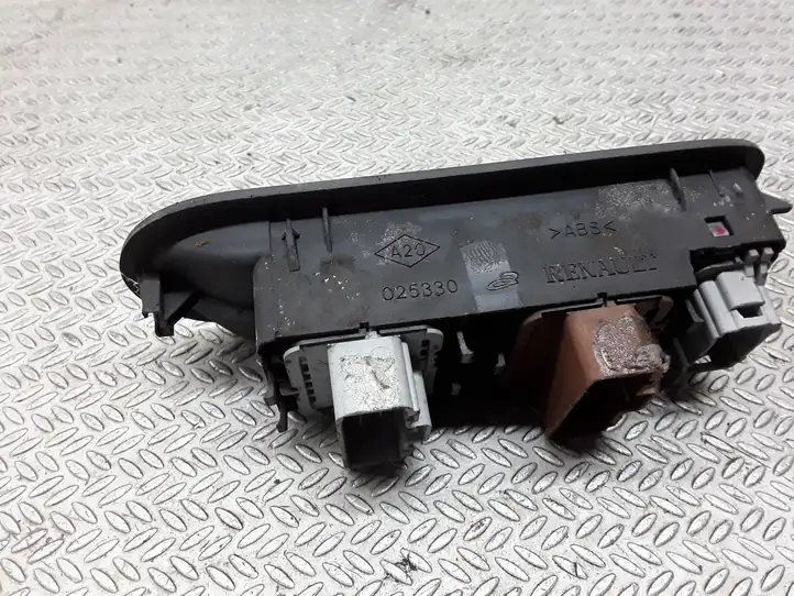 Renault Scenic II - Grand scenic II (2003 - 2006) 025330 Блок кнопок стеклоподъемников — фото 2
