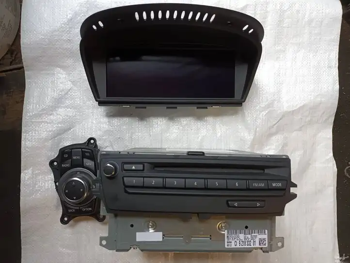 BMW 3 E90 E91 (2005 - 2012) 9218332 Магнитола / мультимедийная система — фото 1