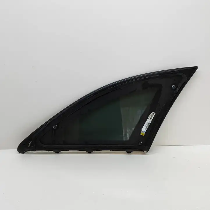 Mercedes-Benz C W205 (2014 - 2021) A2056701912 Заднее боковое стекло — фото 2