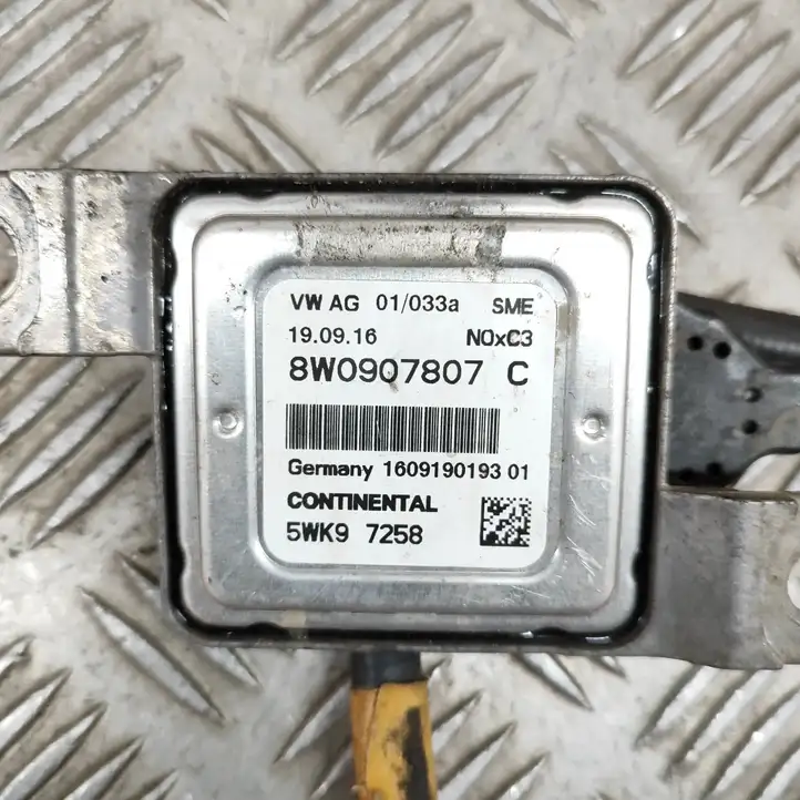 Audi A4 S4 B9 (2015 - 2019) 8W0907807C Лямбда-зонд — фото 6