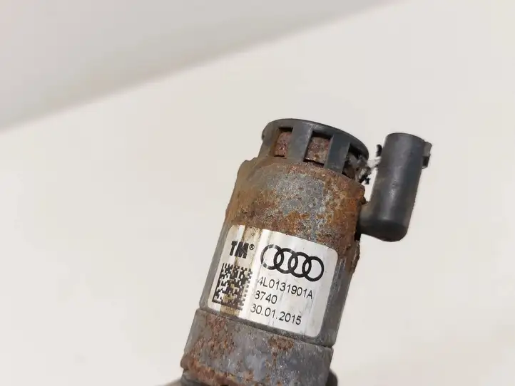 Audi A4 Allroad (2011 - 2016) 4L0131901A Насос AdBlue — фото 4