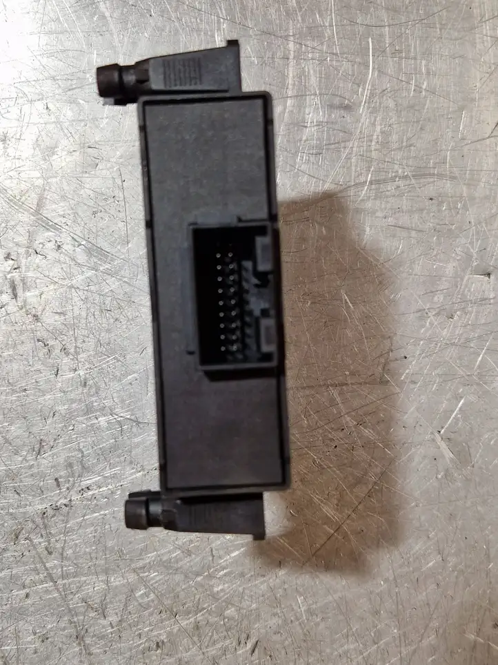 Volkswagen PASSAT B7 (2011 - 2014) 7N0907530Q Модуль Gateway — фото 2