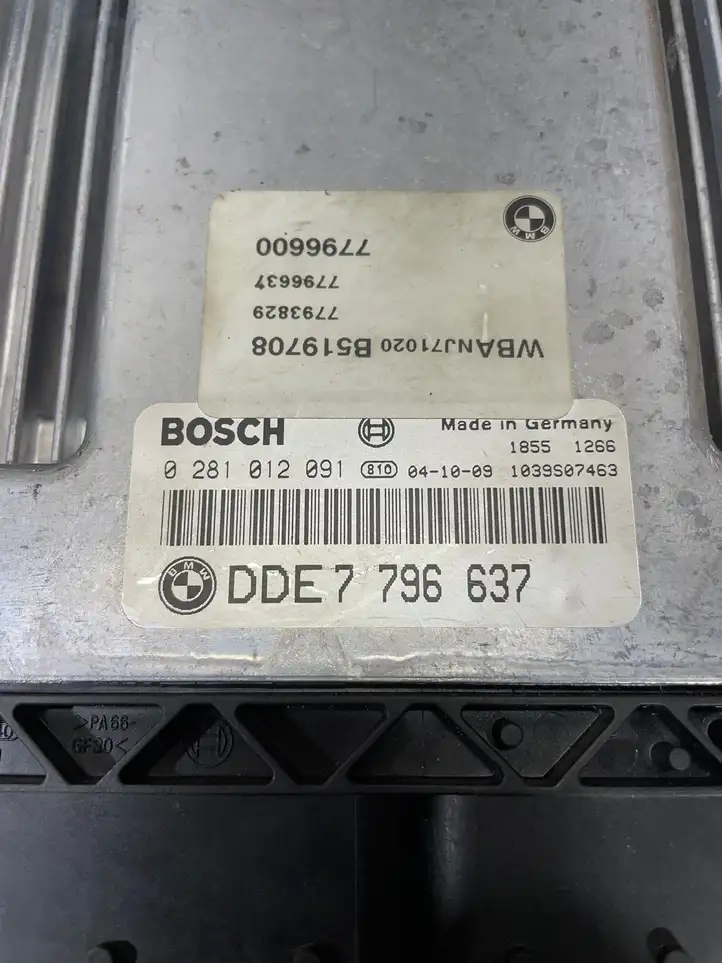 BMW 5 E60 E61 (2004 - 2010) 7796637 Комплект системы зажигания — фото 5