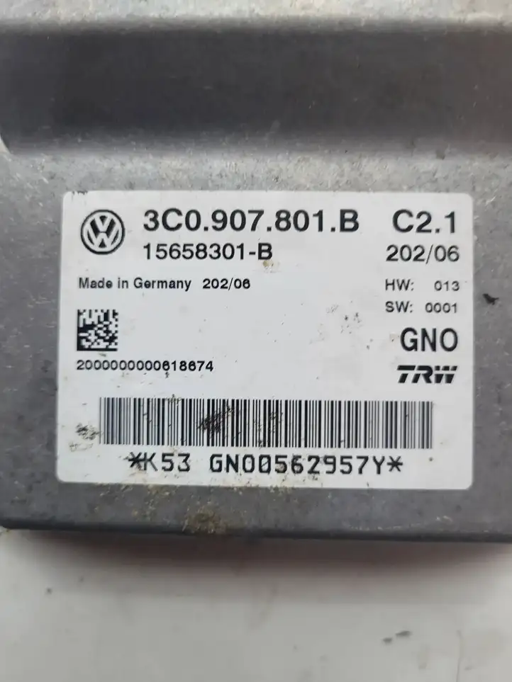 Volkswagen PASSAT B6 (2005 - 2010) 3C0907801B Блок управления стояночным тормозом — фото 2