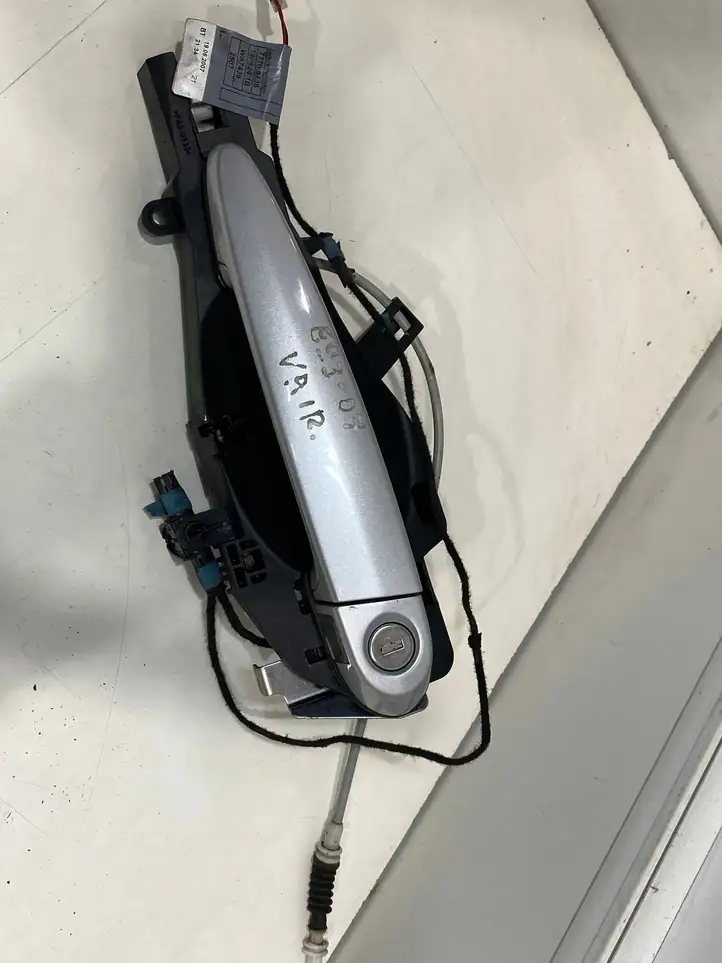 BMW 3 E92 E93 (2005 - 2014) 14010710 Подсветка рукоятки передней двери (наружняя) — фото 1
