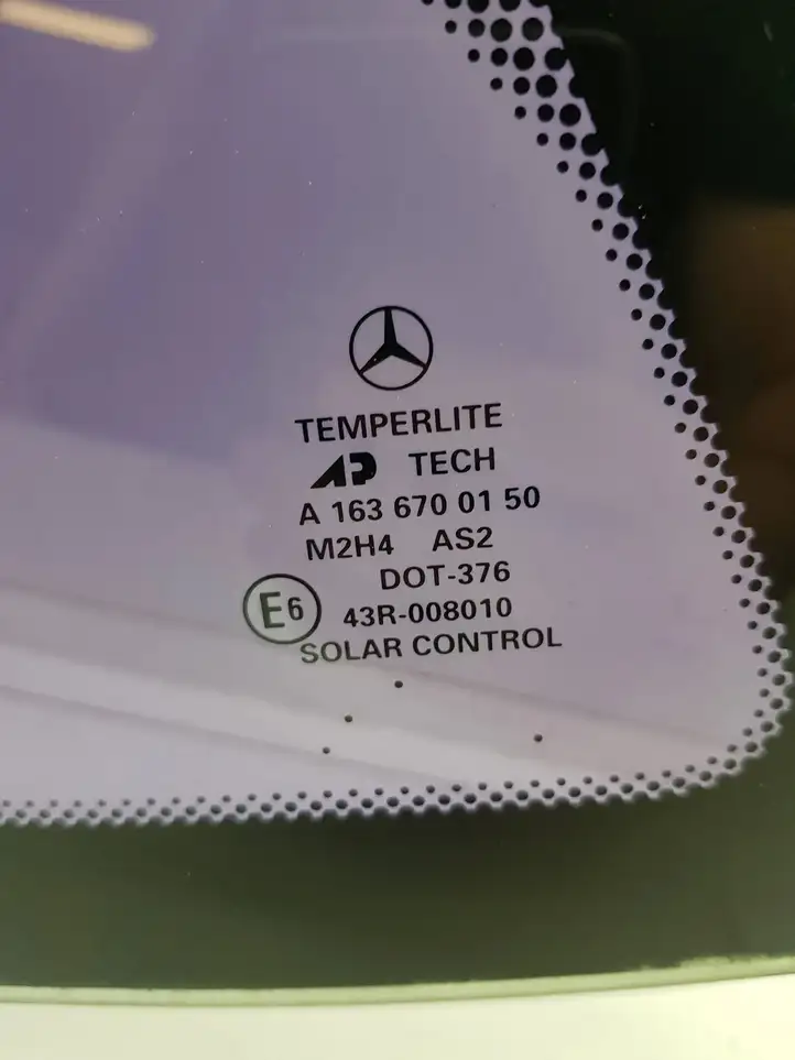 Mercedes-Benz ML W163 (1997 - 2005) A1636700150 Заднее боковое стекло — фото 3