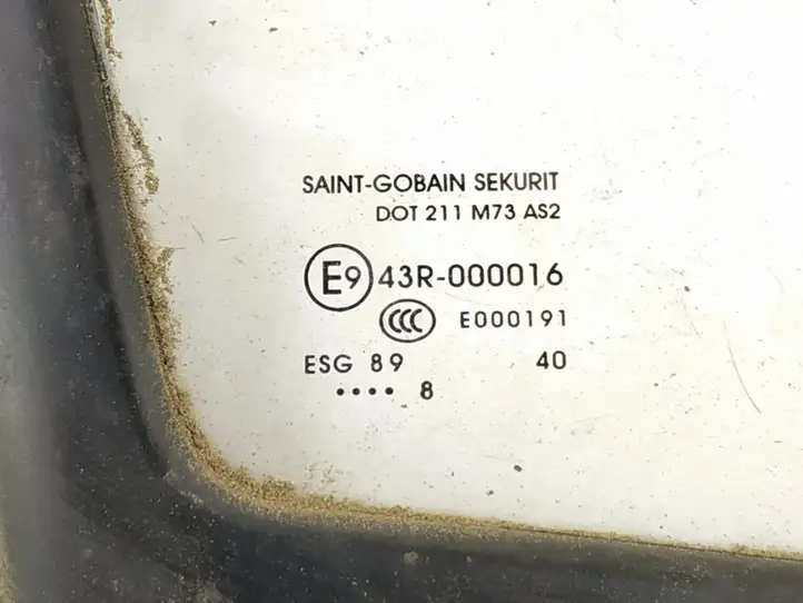 Mercedes-Benz Sprinter W906 (2006 - 2018) Форточка двери — фото 2