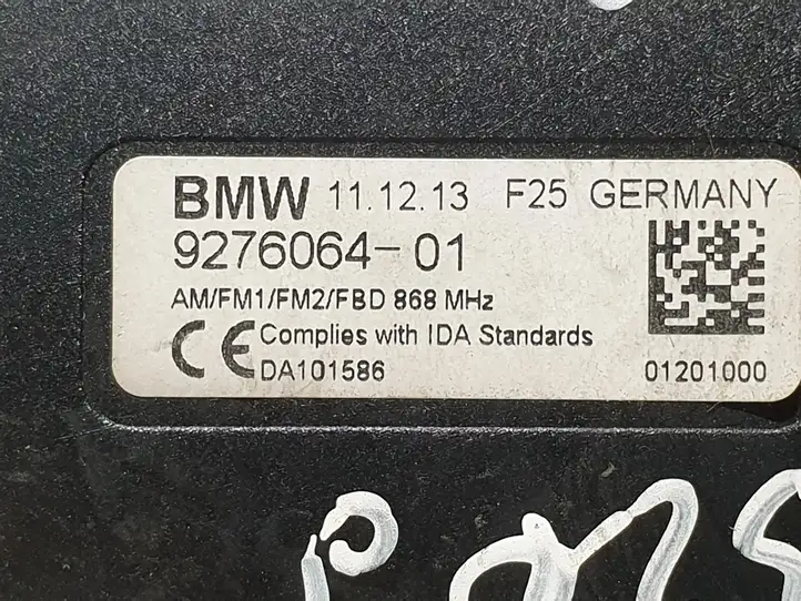 BMW X3 F25 (2010 - 2017) 9276064 Усилитель антенны — фото 3