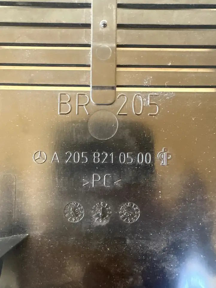 Mercedes-Benz C W205 (2014 - 2021) A2058210500 Прочие детали салона — фото 4