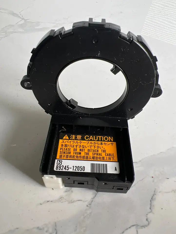 Toyota Prius (XW30) (2009 - 2015) 8924512050 Датчик угла поворота руля — фото 1