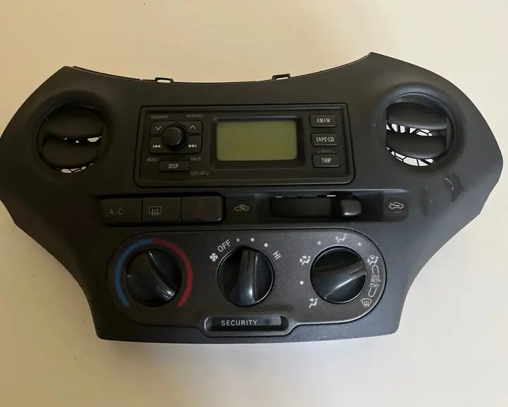 Toyota Yaris (1999 - 2003) 861100D040 Магнитола / мультимедийная система — фото 2