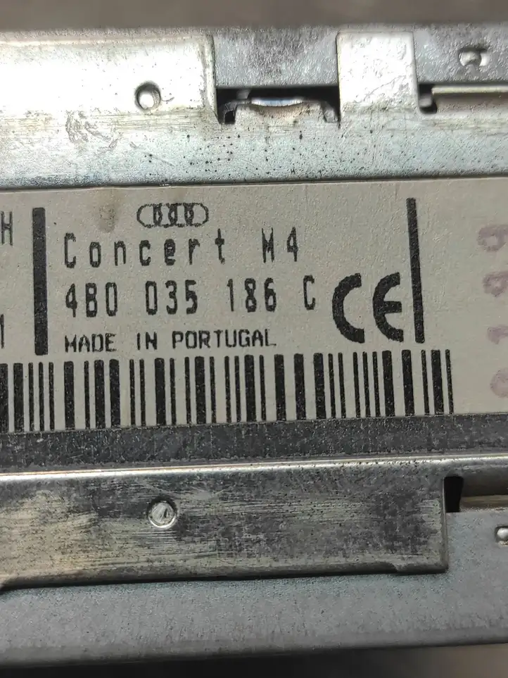 Audi A4 S4 B5 8D (1999 - 2001) 4B0035186C Магнитола / мультимедийная система — фото 3
