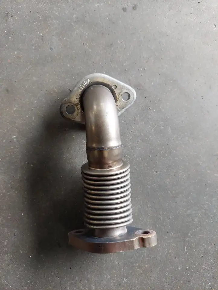 Mercedes-Benz C W204 (2007 - 2014) A6511411004 Трубка EGR — фото 1