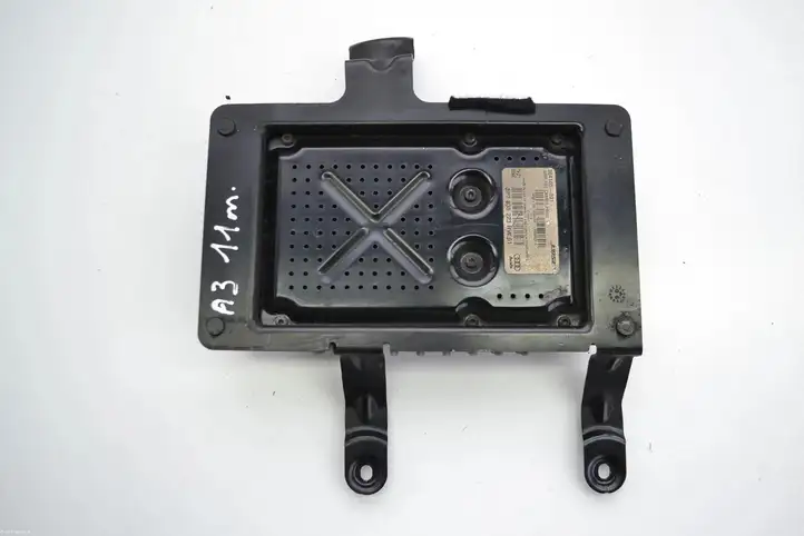 Audi A3/S3 8P (2008 - 2013) 8P7035223 Усилитель звука — фото 2