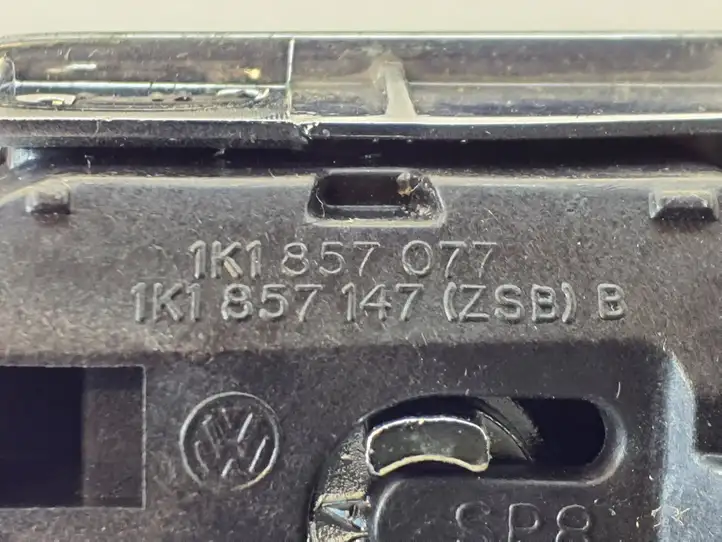 Volkswagen PASSAT B6 (2005 - 2010) 1K1857147B Замок бардачка — фото 5