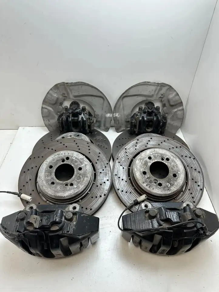 BMW M5 E60/E61 (2004 - 2010) 2282808 Комплект тормозной системы — фото 1