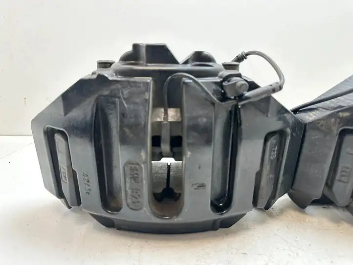 BMW M5 E60/E61 (2004 - 2010) 2282808 Комплект тормозной системы — фото 10