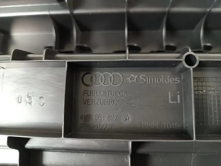 Audi e-tron (2018 - ) 4KE861827A Обшивка стойки у окна — фото 2