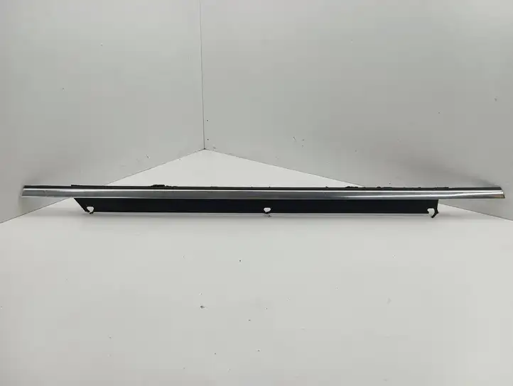 Audi Q7 4L (2005 - 2009) 4L0853763A Накладка стекла задней двери — фото 1