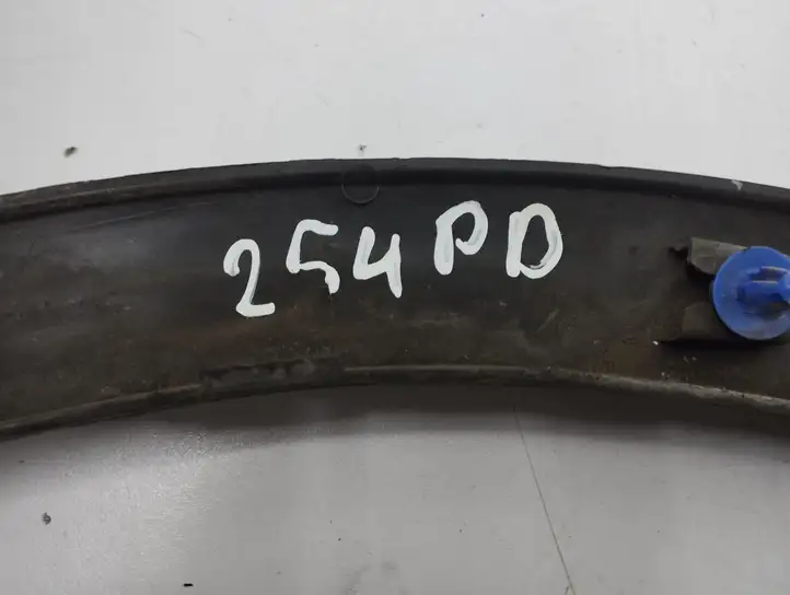 Ford Kuga I (2008 - 2012) 8V41S16D238 Накладка колесной арки — фото 6