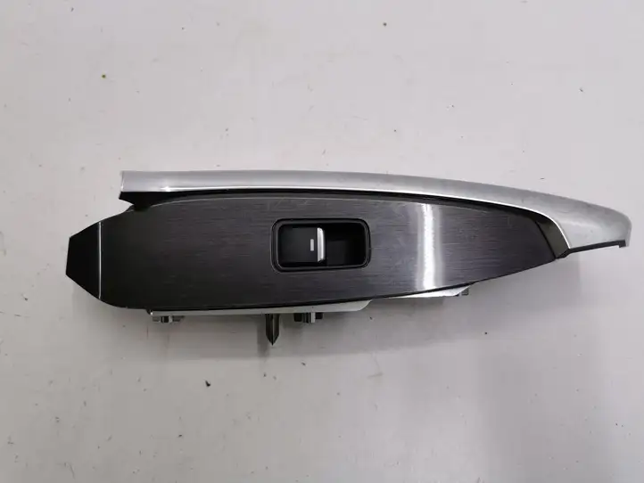 (2012 - 2015) KA1F66380 Кнопка стеклоподъемников — фото 1