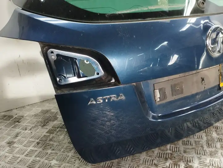 Opel Astra J (2009 - 2012) Крышка багажника — фото 3