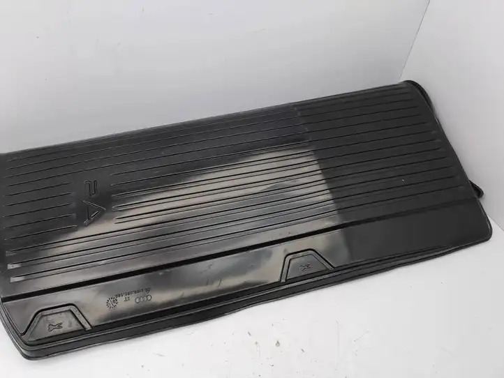 Audi A5 (2016 - ) 8W8061180 Резиновый коврик багажника — фото 7