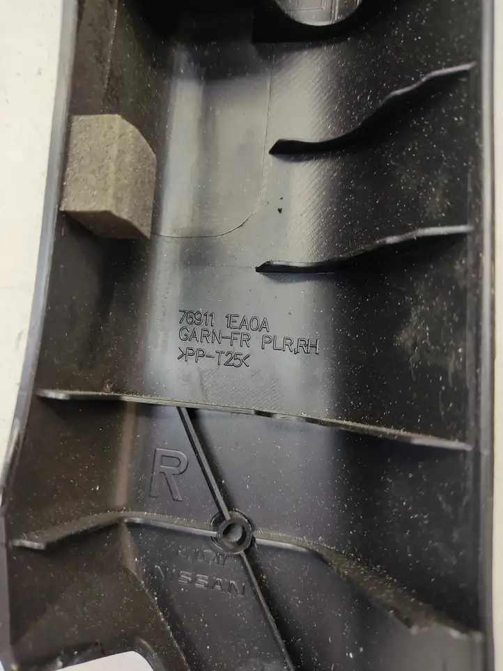 Nissan 370Z (2008 - 2014) 769121EA0A Обшивка стойки A — фото 10