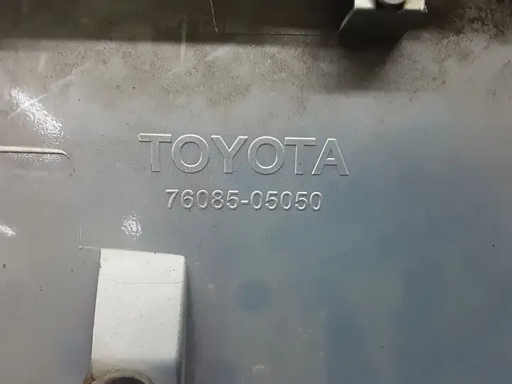 Toyota Avensis T250 (2003 - 2006) 7608505050 Спойлер заднего стекла — фото 3