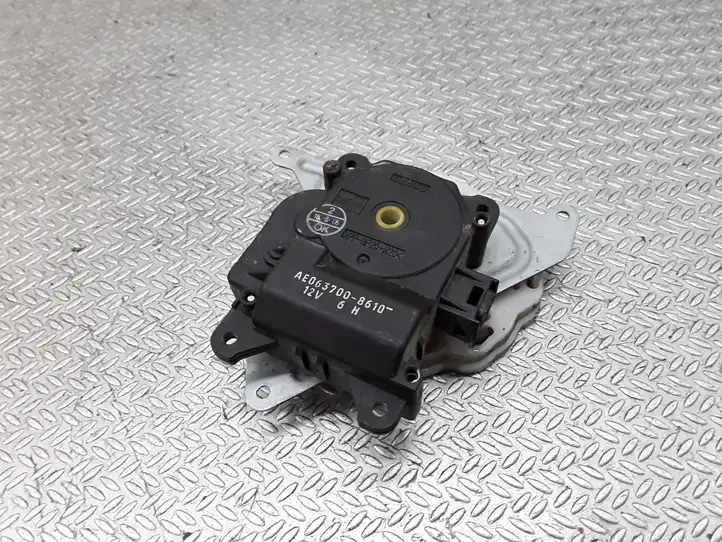 Toyota Avensis T250 (2003 - 2006) AE0637008610 Двигатель задвижки потока воздуха — фото 1