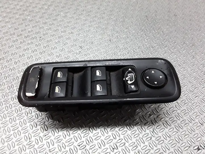 Peugeot 807 (2002 - 2011) 53269704 Блок кнопок стеклоподъемников — фото 1
