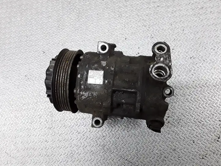 Opel Corsa D (2006 - 2010) 55703721 Компрессор (насос) кондиционера воздуха — фото 4