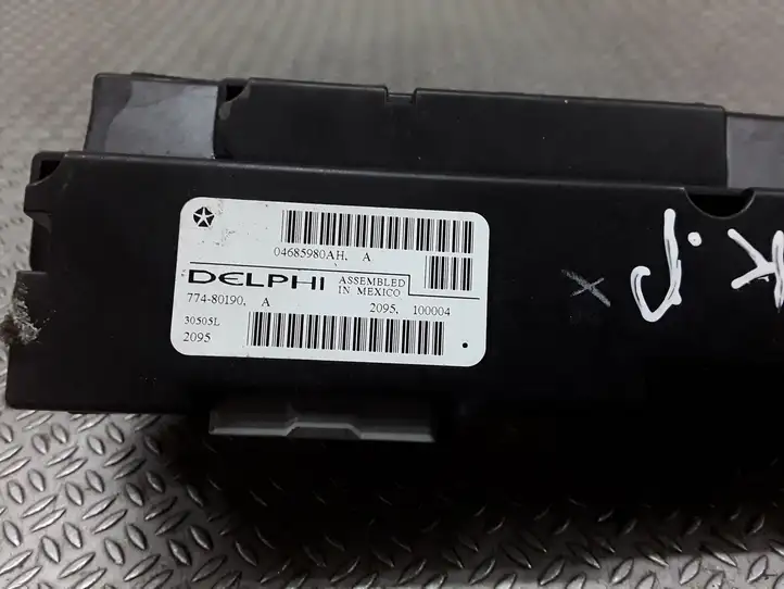 Chrysler Pacifica (2003 - 2008) 77480190 Кнопка стеклоподъемников — фото 2