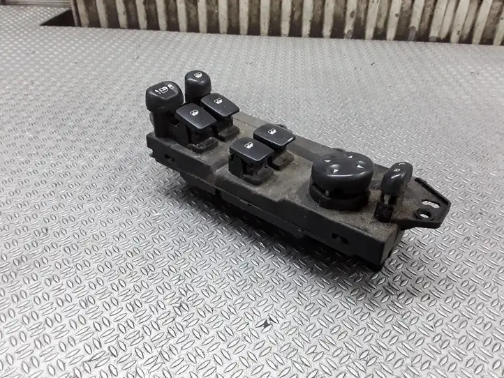 Chrysler Pacifica (2003 - 2008) 77480190 Кнопка стеклоподъемников — фото 4