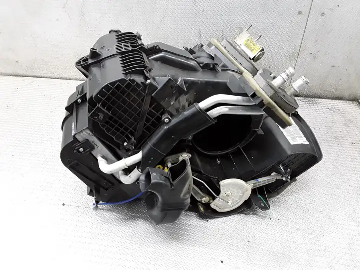 Ford Fiesta (2009 - 2012) 8V5119B555AM Комплект системы вентиляции салона — фото 5