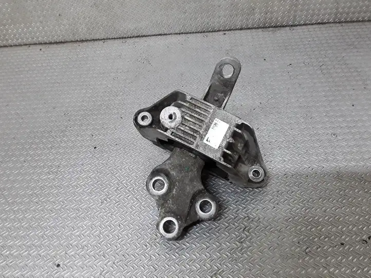 Opel Astra (2009 - 2012)   Подушка коробки передач