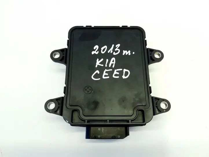 Kia Ceed   59790A2000 Блок управления заднего тормоза (EMF)