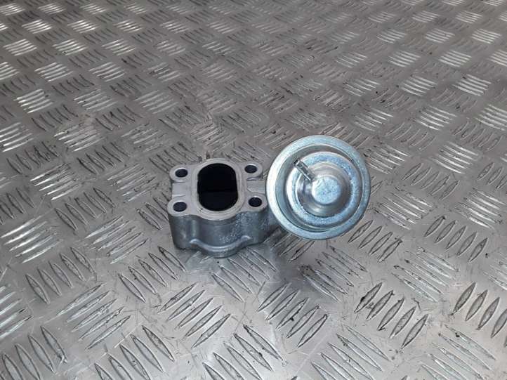 Toyota Auris E180 (2012 - 2018)   Клапан EGR