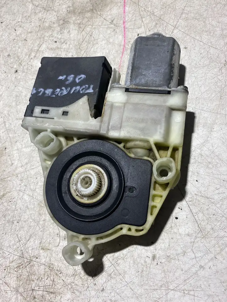 Volkswagen Touran I (2003 - 2010) 965128101 Стеклоподъемник задней двери — фото 2