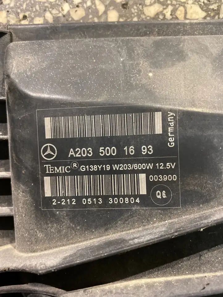Mercedes-Benz C W203 (2000 - 2007) A2035001693 Дифузор радиатора — фото 5